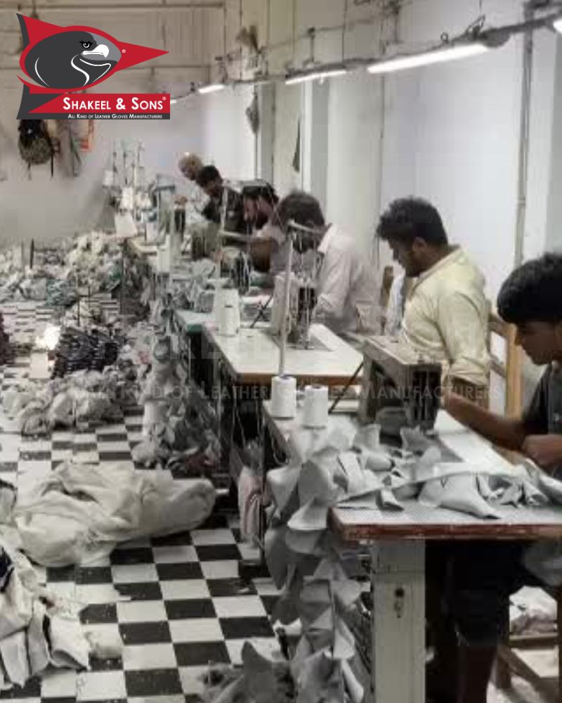 Shakeel And Sons - Work wear manufacturers - Working Gloves Pakistan - Safety Gloves Pakistan (5)