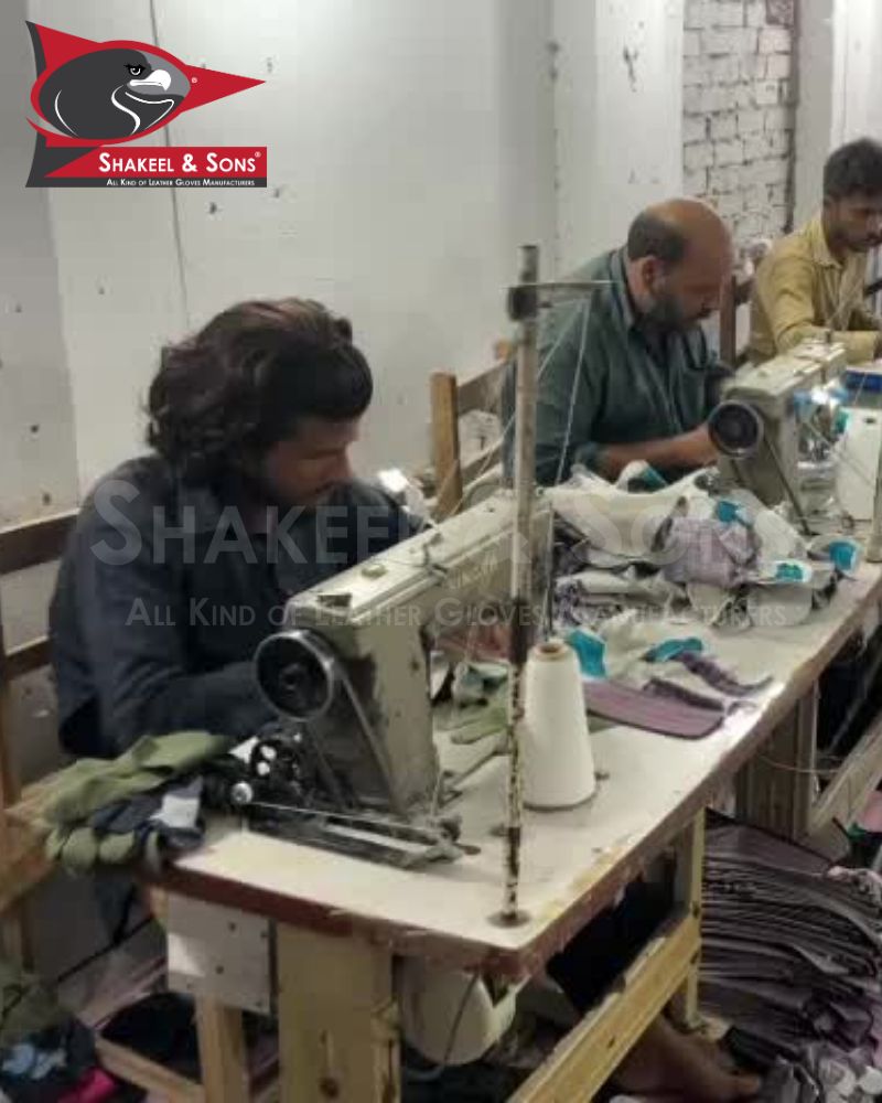 Shakeel And Sons - Work wear manufacturers - Working Gloves Pakistan - Safety Gloves Pakistan (8)